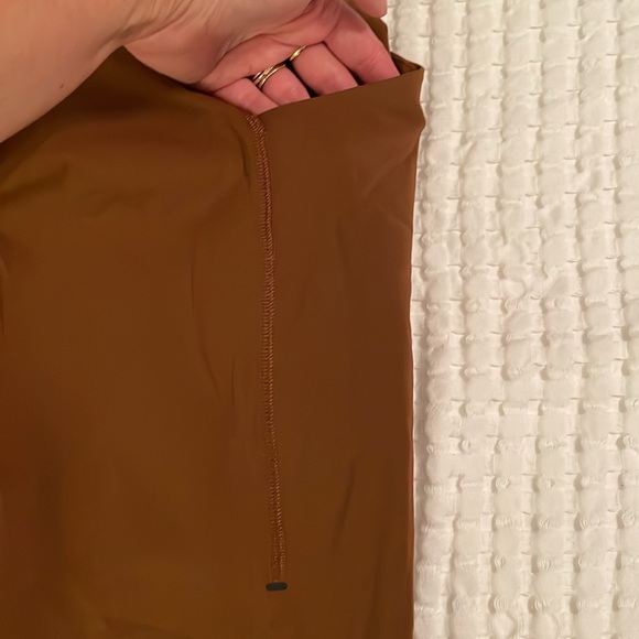 Lululemon Power Thru High-Rise 25” leggings - Picture 5 of 9